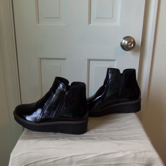 Clarks Black Ankle Boots - Picture 2 of 13